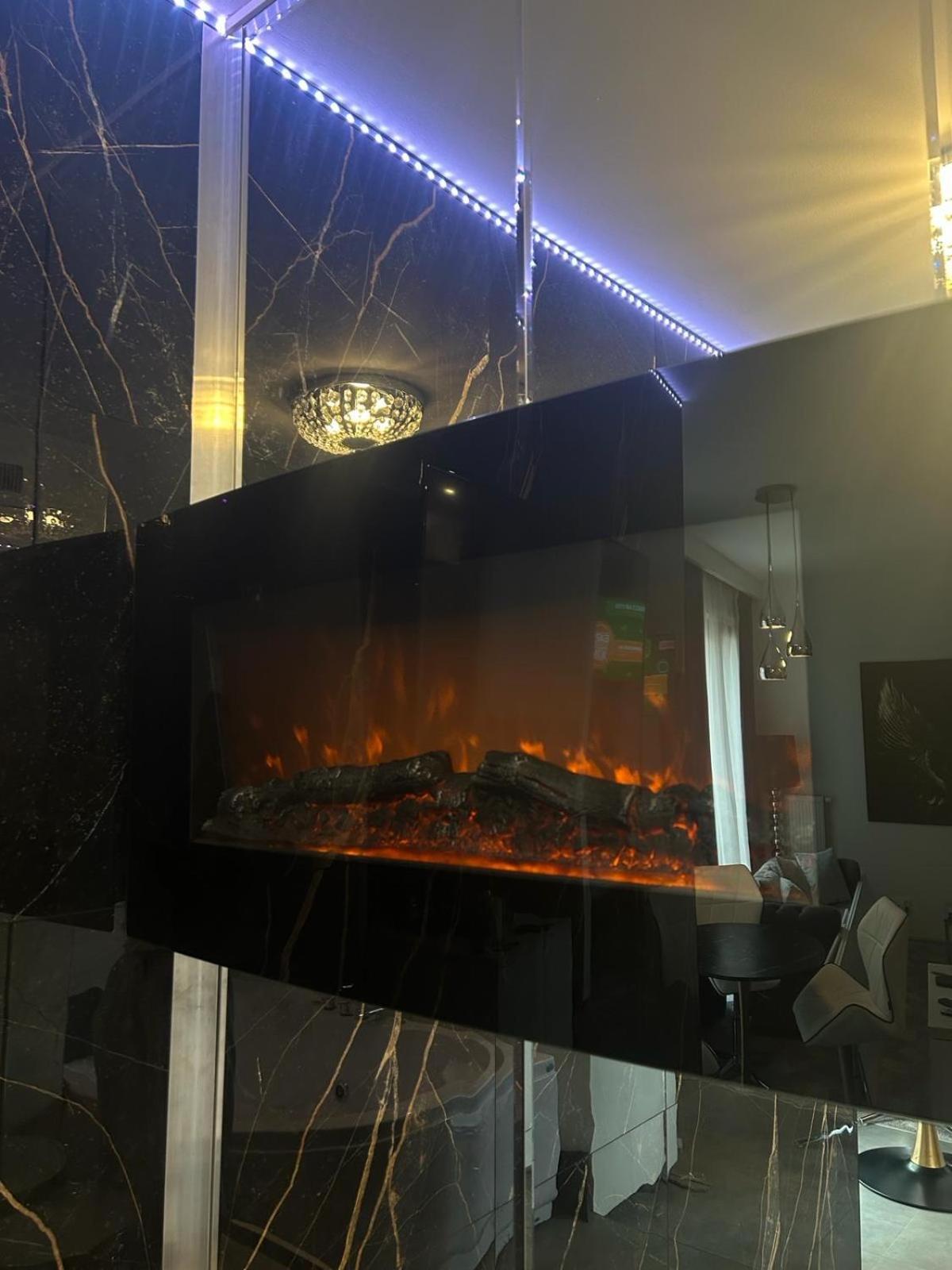 Jacuzzi Glass-House Central Station Cracóvia Exterior foto